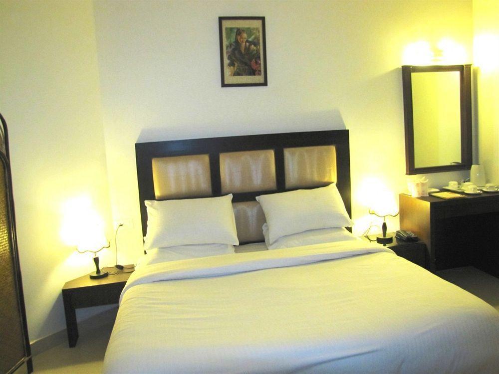 Hotel Prems Paradise أمريتسار المظهر الخارجي الصورة