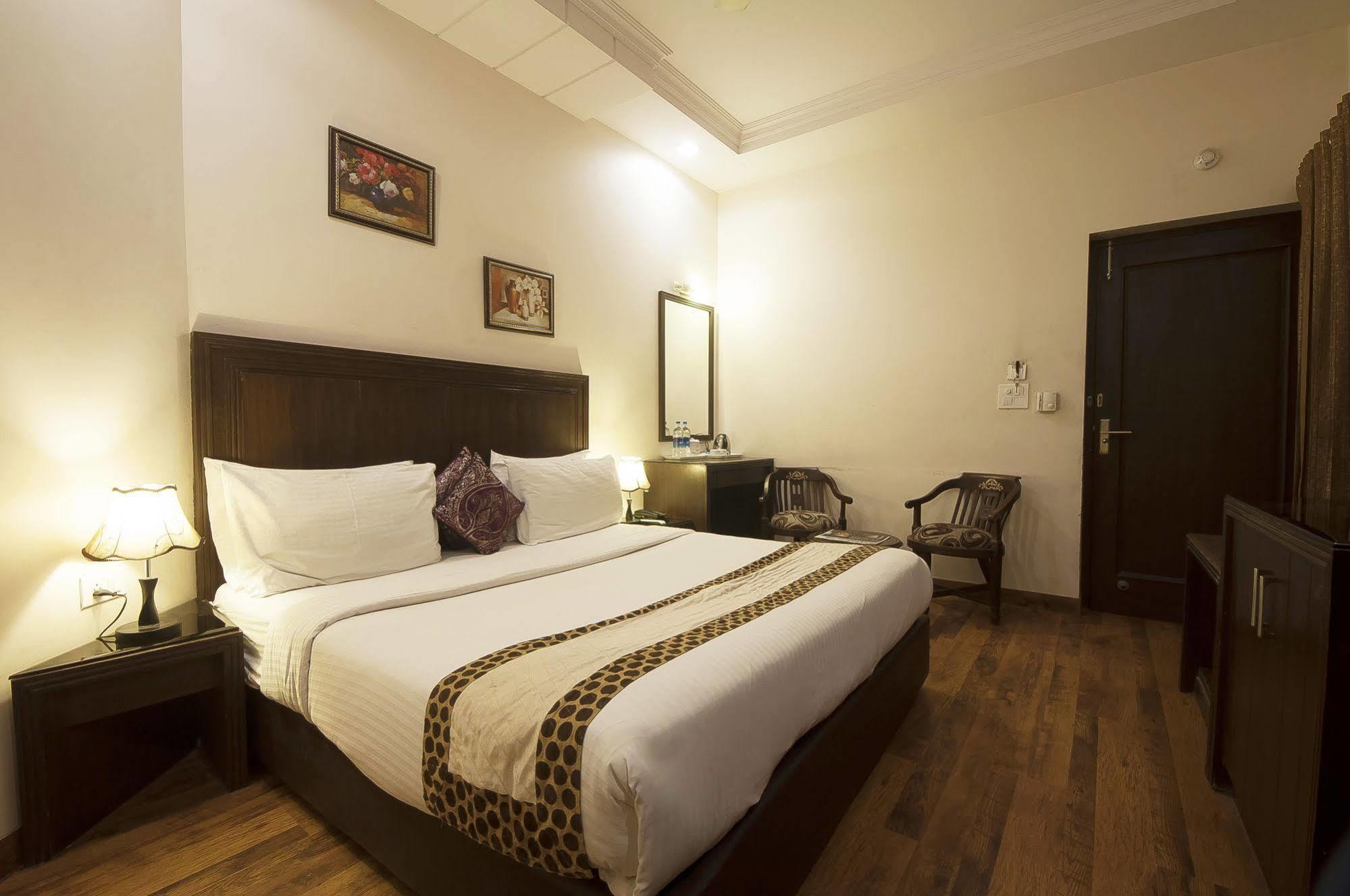 Hotel Prems Paradise أمريتسار المظهر الخارجي الصورة