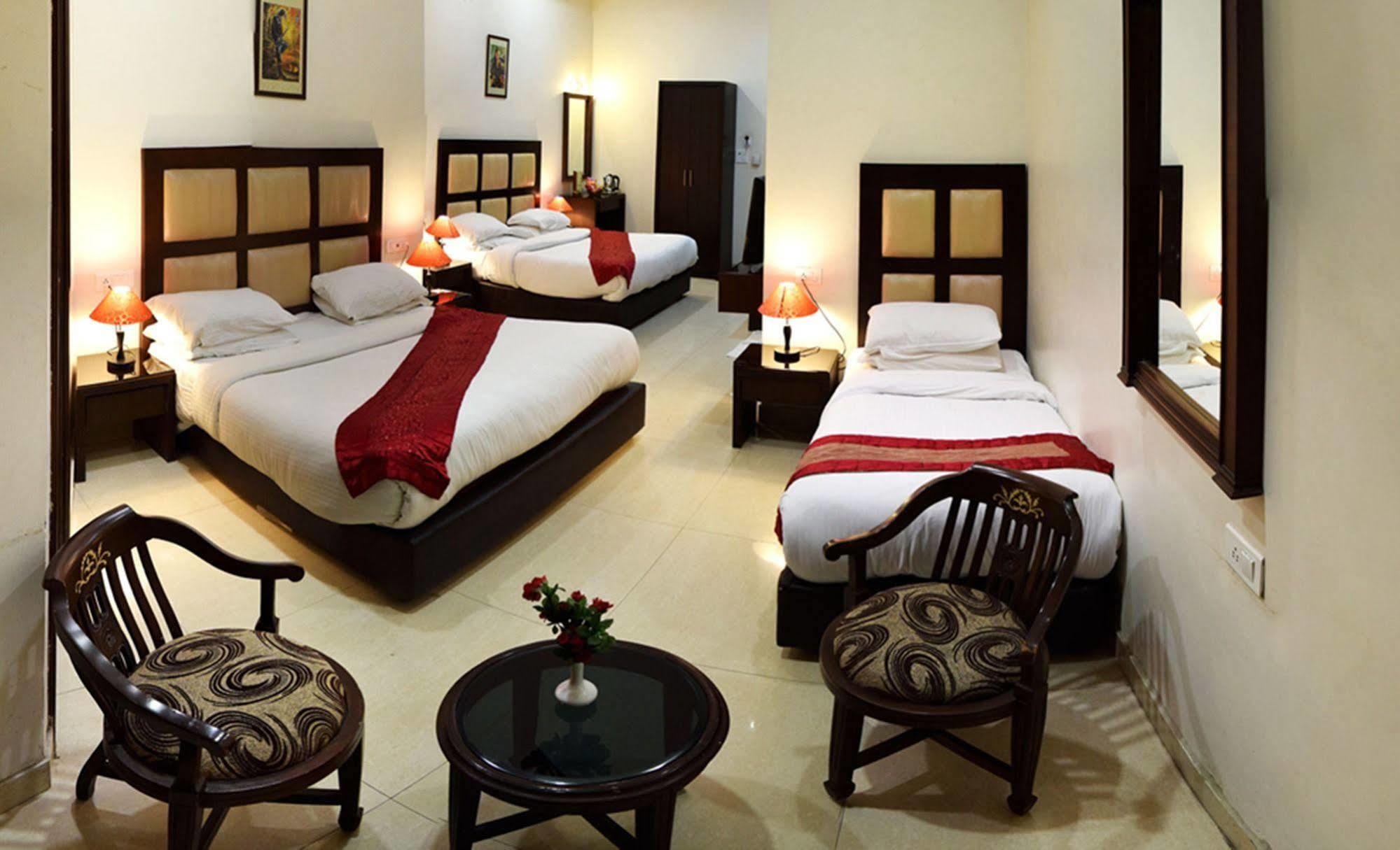 Hotel Prems Paradise أمريتسار المظهر الخارجي الصورة