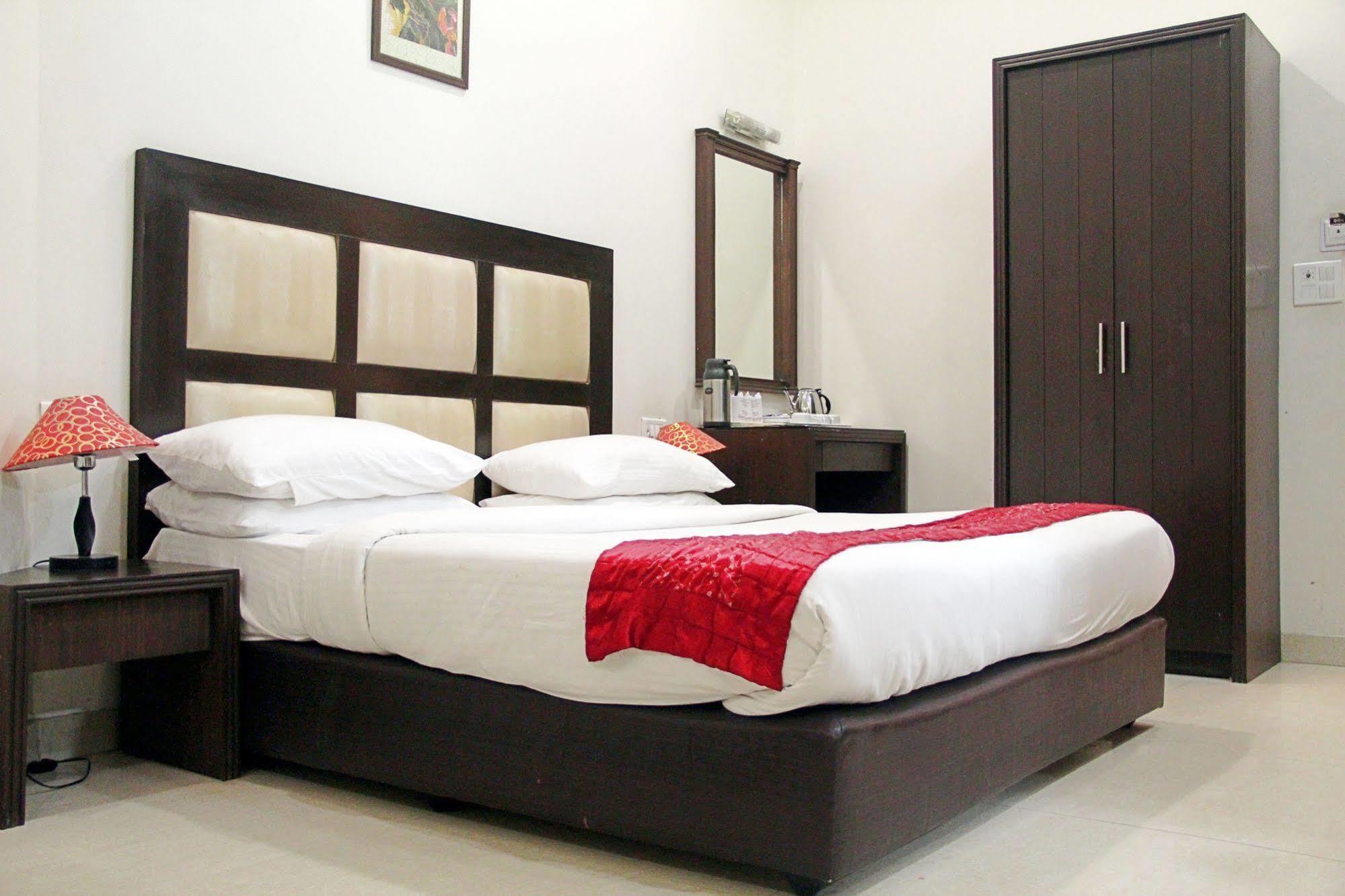 Hotel Prems Paradise أمريتسار المظهر الخارجي الصورة