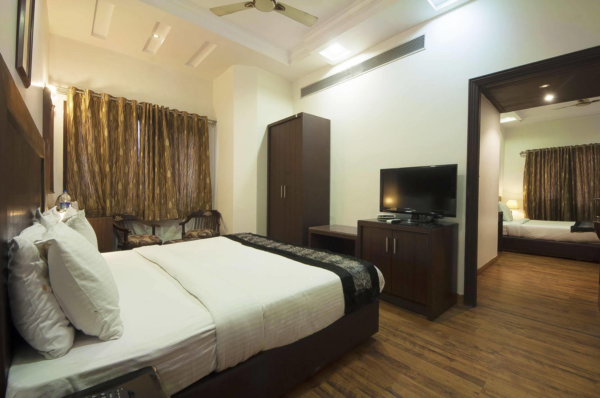 Hotel Prems Paradise أمريتسار المظهر الخارجي الصورة
